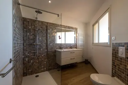 Villa avec Vue Panoramique et Piscine Privée à Corbara - Photo 9