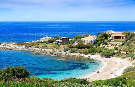 Villa avec Vue Panoramique et Piscine Privée à Corbara - Photo 13