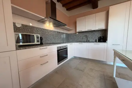 Vecchio Olmo, Spacieuse maison de vacances avec piscine partagée à Poppi - Photo 2