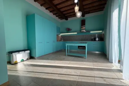 Vecchio Olmo, Spacieuse maison de vacances avec piscine partagée à Poppi - Photo 8