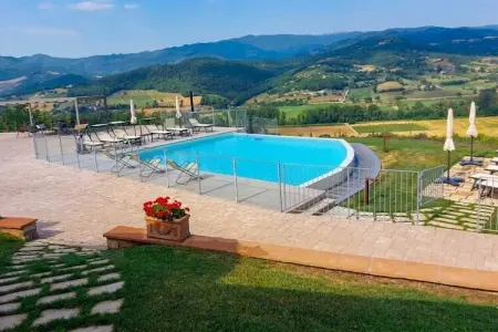 Vecchio Olmo, Spacieuse maison de vacances avec piscine partagée à Poppi - Photo 15