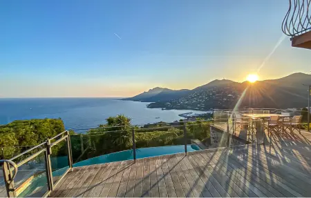 MAISON AVEC PISCINE, Maison 6 personnes à Théoule sur Mer - Photo 10