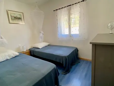 Maison atypique, vue sur étang - 4 pers., Maison 4 personnes à Mèze - Photo 8