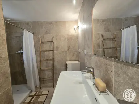 Maison de campagne, parking privatif - 8 pers., Gite 10 personnes à Doissat - Photo 8