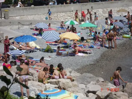 Ruhige Tourismusmöblierung mit Balkon und Pool, Appartement 5 personnes à Roquebrune Cap Martin - Photo 6