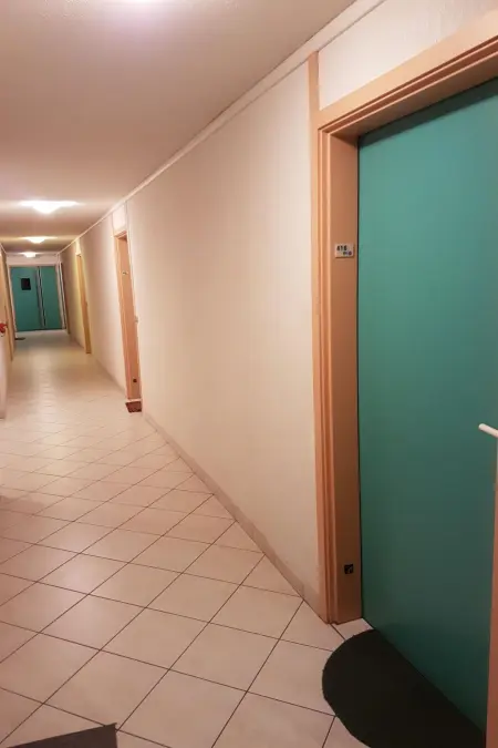 Ruhige Tourismusmöblierung mit Balkon und Pool, Appartement 5 personnes à Roquebrune Cap Martin - Photo 8