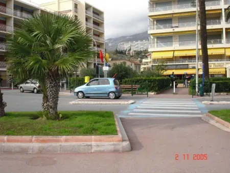 Ruhige Tourismusmöblierung mit Balkon und Pool, Appartement 5 personnes à Roquebrune Cap Martin - Photo 32