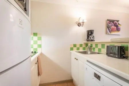 Pierre & Vacances Village Pont Royal en Provence House 8 people - 2 bedrooms + 1 sleeping alcove - Duplex - Village, Appartement 2 chambres avec piscine - Photo 2