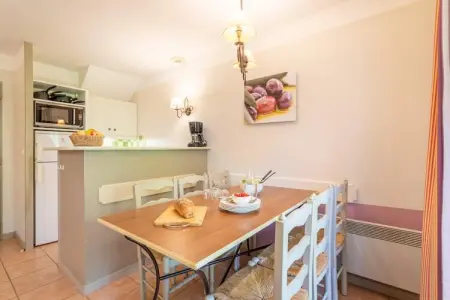 Pierre & Vacances Village Pont Royal en Provence House 8 people - 2 bedrooms + 1 sleeping alcove - Duplex - Village, Appartement 2 chambres avec piscine - Photo 9
