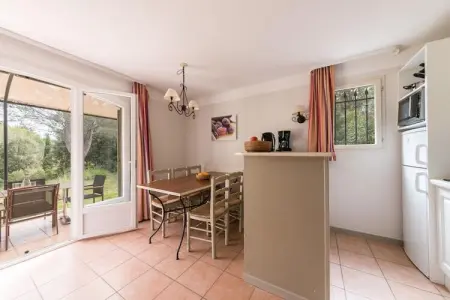 Pierre & Vacances Village Pont Royal en Provence House 6 people - 2 bedrooms - Duplex - Garden - Taillades district, Duplex pour 6 personnes avec jardin - Photo 3