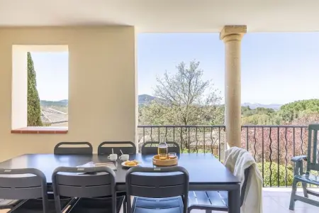 Pierre & Vacances Village Pont Royal en Provence Apartment 8 people - 2 bedrooms + 1 sleeping alcove - Balcony - Air-conditioned, Séjour chic à la campagne avec balcon - Photo 5
