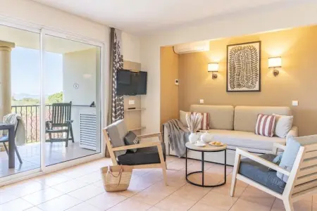 Pierre & Vacances Village Pont Royal en Provence Apartment 8 people - 2 bedrooms + 1 sleeping alcove - Balcony - Air-conditioned, Séjour chic à la campagne avec balcon - Photo 11