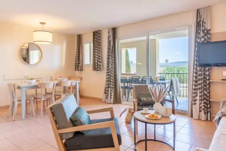 Pierre & Vacances Village Pont Royal en Provence Apartment 8 people - 2 bedrooms + 1 sleeping alcove - Balcony - Air-conditioned, Séjour chic à la campagne avec balcon - Photo 20