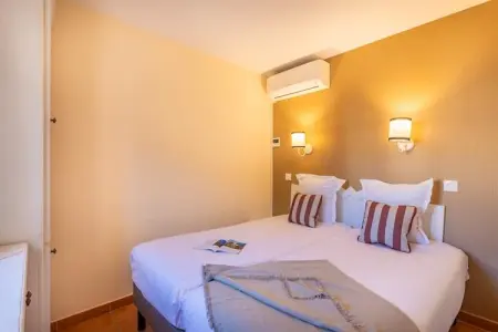 Pierre & Vacances Village Pont Royal en Provence Apartment 8 people - 2 bedrooms + 1 sleeping alcove - Balcony - Air-conditioned, Séjour chic à la campagne avec balcon - Photo 46