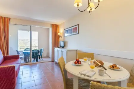 Pierre & Vacances Village Pont Royal en Provence Apartment 4 people - 1 bedroom - Balcony or terrace, Escapade en bord de rivière pour 4 personnes - Photo 9