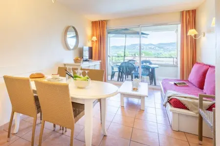 Pierre & Vacances Village Pont Royal en Provence Apartment 6 people - 1 bedroom + 1 sleeping alcove - Balcony or terrace, Retraite avec piscines chauffées partagées - Photo 1