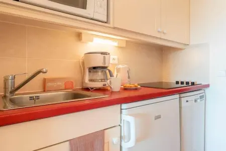 Pierre & Vacances Village Pont Royal en Provence Apartment 6 people - 1 bedroom + 1 sleeping alcove - Balcony or terrace, Retraite avec piscines chauffées partagées - Photo 3