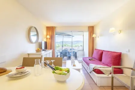 Pierre & Vacances Village Pont Royal en Provence Apartment 6 people - 1 bedroom + 1 sleeping alcove - Balcony or terrace, Retraite avec piscines chauffées partagées - Photo 11