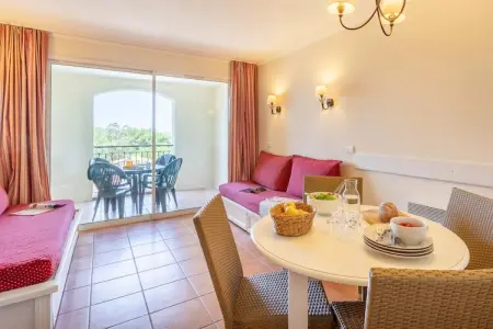 Pierre & Vacances Village Pont Royal en Provence Apartment 5 people - 1 bedroom - Balcony or terrace, Retraite en bord de rivière près de Cannes - Photo 1