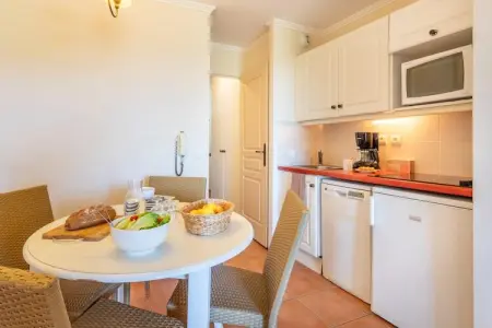 Pierre & Vacances Village Pont Royal en Provence Apartment 5 people - 1 bedroom - Balcony or terrace, Retraite en bord de rivière près de Cannes - Photo 10