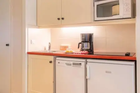 Pierre & Vacances Village Pont Royal en Provence Apartment 5 people - 1 bedroom - Balcony or terrace - Air-conditioned - Renovat, Séjour chic en bord de rivière avec terrasse - Photo 10