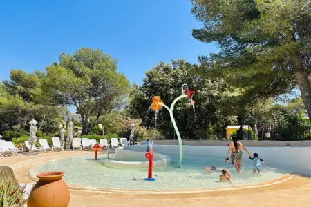 Pierre & Vacances Village Pont Royal en Provence Apartment 5 people - 1 bedroom - Balcony or terrace - Air-conditioned - Renovat, Séjour chic en bord de rivière avec terrasse - Photo 19