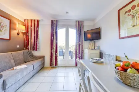 Pierre & Vacances Village Le Rouret House 4 People - 1 Bedroom - Duplex - Terrace, Maison duplex pour 4 personnes avec piscine à Ardèche - Photo 5
