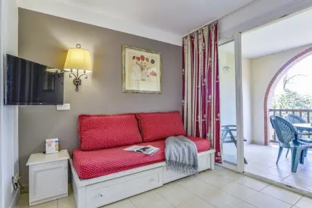 Pierre & Vacances Village Le Rouret Studio 4 People - 1 Sleeping Area - Terrace Or Balcony, Appartement de vacances en Ardèche pour 4 personnes - Photo 8