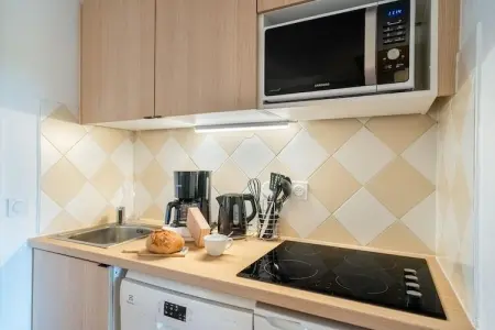 P&V Premium les Rives de Cannes Mandelieu Apartment 6 people - 2 bedrooms - Terrace - Garden level - Renovated, Suite familiale avec terrasse sur jardin - Photo 3