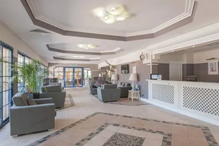 P&V Premium les Rives de Cannes Mandelieu Apartment 6 people - 2 bedrooms - Terrace - Garden level - Renovated, Suite familiale avec terrasse sur jardin - Photo 22
