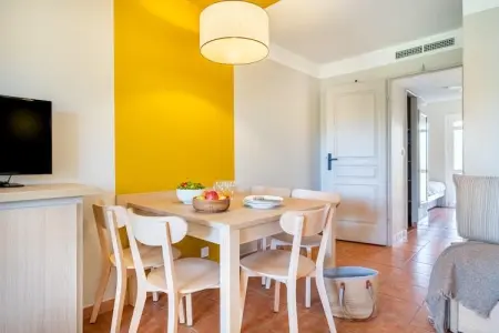 P&V Premium les Rives de Cannes Mandelieu Apartment 5 people - 1 bedroom - Terrace or balcony - Renovated, Escapade intelligente avec piscine - Photo 17