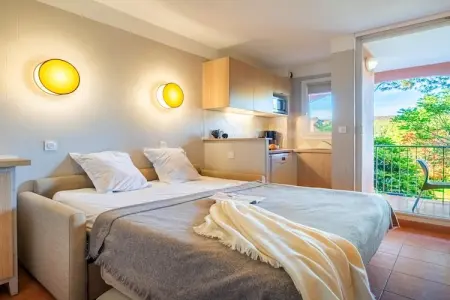 P&V Premium les Rives de Cannes Mandelieu Studio 4 people - 1 sleeping alcove - Terrace or balcony - Renovated, Escapade au bord de l'eau près de Cannes - Photo 3