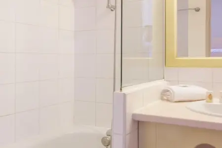 P&V Premium les Rives de Cannes Mandelieu Studio 4 people - 1 sleeping alcove - Terrace or balcony, Séjournez au bord de l'eau près de Cannes - Photo 7