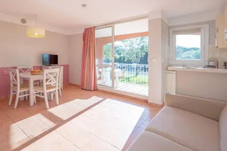 P&V Premium les Rives de Cannes Mandelieu Studio 4 people - 1 sleeping alcove - Terrace or balcony, Séjournez au bord de l'eau près de Cannes - Photo 18