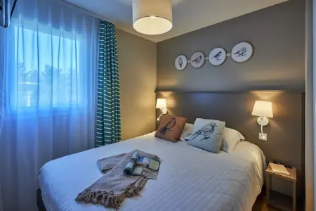 Pierre & Vacances Le Chant des Oiseaux Apartment 6 people - 2 bedrooms - Terrace or balcony, Appartement Familial Courseulles pour 6 - Photo 3