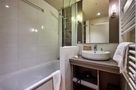 Pierre & Vacances Le Chant des Oiseaux Apartment 6 people - 2 bedrooms - Terrace or balcony, Appartement Familial Courseulles pour 6 - Photo 7