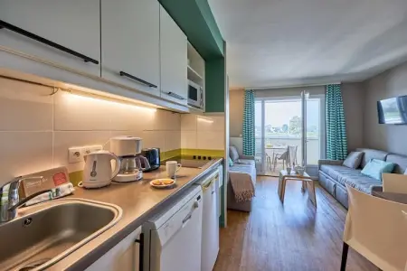 Pierre & Vacances Le Chant des Oiseaux Apartment 5 people - 1 bedroom - Terrace or balcony - Bocage view, Superbe appartement avec vue sur la rivière pour 5 personnes - Photo 4