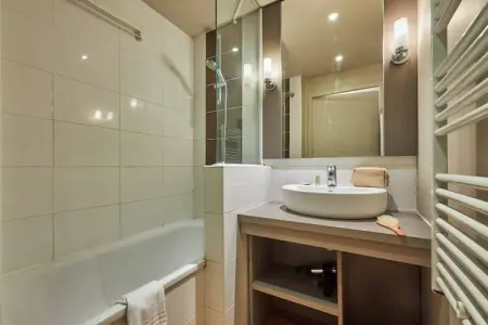 Pierre & Vacances Le Chant des Oiseaux Apartment 5 people - 1 bedroom - Terrace or balcony - Bocage view, Superbe appartement avec vue sur la rivière pour 5 personnes - Photo 8