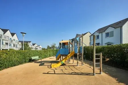 Pierre & Vacances Le Chant des Oiseaux Apartment 4 people - 1 bedroom - Terrace or balcony - Bocage view, Appartement élégant pour 4 personnes avec vue sur la rivière - Photo 26