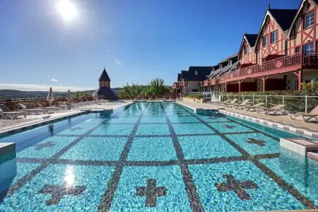 P&V Premium Résidence & Spa à Houlgate house 8 people - 2 bedrooms + 1 sleeping alcove - Duplex - Terrace, Duplex de luxe normand pour 8 avec piscine - Photo 14