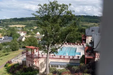 P&V Premium Résidence & Spa à Houlgate house 8 people - 2 bedrooms + 1 sleeping alcove - Duplex - Terrace, Duplex de luxe normand pour 8 avec piscine - Photo 21