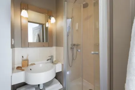 P&V Premium Résidence & Spa à Houlgate House 6 people - 2 bedrooms - Duplex -Terrace, Maison normande esthétique pour 6 personnes avec piscine - Photo 14