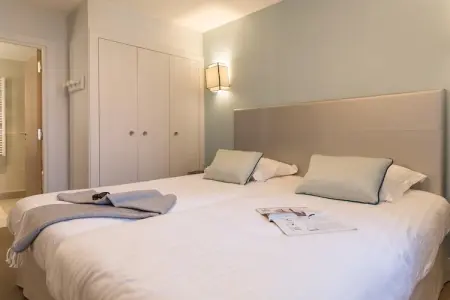 Pierre &Vacances Premium Presqu'île de La Touques apartment 8 people - 3 bedrooms - Terrace or balcony - Harbor buildings, Appartement spa de luxe à Deauville pour 8 - Photo 14