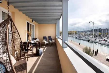Pierre &Vacances Premium Presqu'île de La Touques apartment 8 people - 3 bedrooms - Terrace or balcony - Harbor buildings, Appartement spa de luxe à Deauville pour 8 - Photo 22