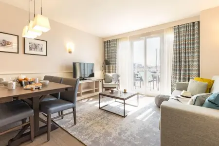 Pierre &Vacances Premium Presqu'île de La Touques Apartment 6 people - 2 bedrooms - Terrace or balcony - Duplex - Harbor buildin, Duplex à Deauville pour 6 avec terrasse - Photo 9