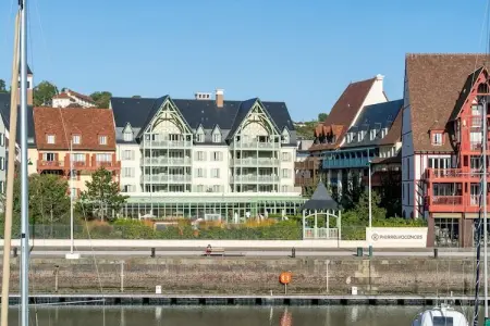 Pierre &Vacances Premium Presqu'île de La Touques Apartment 6 people - 2 bedrooms - Terrace or balcony - Duplex - Harbor buildin, Duplex à Deauville pour 6 avec terrasse - Photo 22
