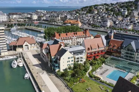 Pierre &Vacances Premium Presqu'île de La Touques Apartment 6 people - 2 bedrooms - Street side - Harbor buildings, Appartement pittoresque à Deauville pour 6 - Photo 27