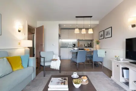 Pierre &Vacances Premium Presqu'île de La Touques Apartment 4 people - 1 bedroom - Terrace or balcony - Harbor buildings, Appartement avec vue sur le port de Deauville pour 4 personnes - Photo 10