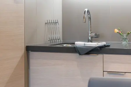 Pierre &Vacances Premium Presqu'île de La Touques Apartment 4 people - 1 bedroom - Terrace or balcony - Harbor buildings, Appartement avec vue sur le port de Deauville pour 4 personnes - Photo 12