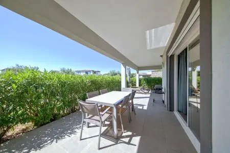 Résidence Premium P&V Les Villas de Porto-Vecchio Apartment 4 people - 1 bedroom - Air conditioned - Large terrace - Panoramic V, Oasis corse avec piscine privée - Photo 10